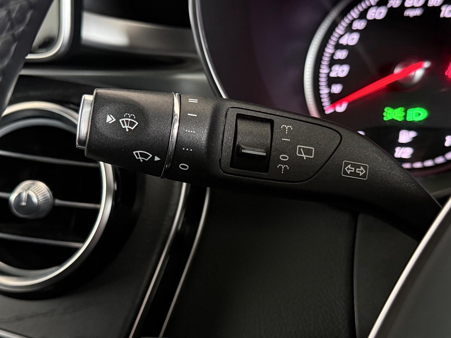 Used Mercedes-Benz GLC 2017 for sale - 76715264: Photo 32