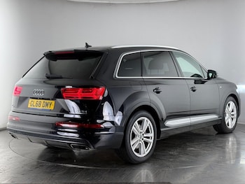 Used Audi Q7 2018 for sale - 76216902: Photo