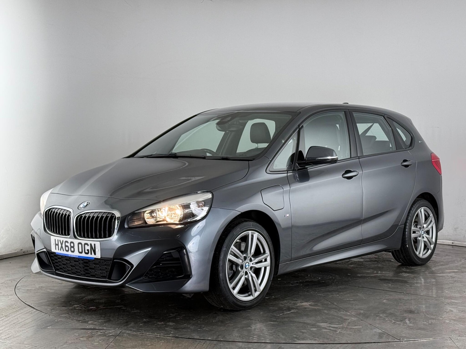Used BMW 2 Series Active Tourer 2018 for sale - 77659223: Photo 2