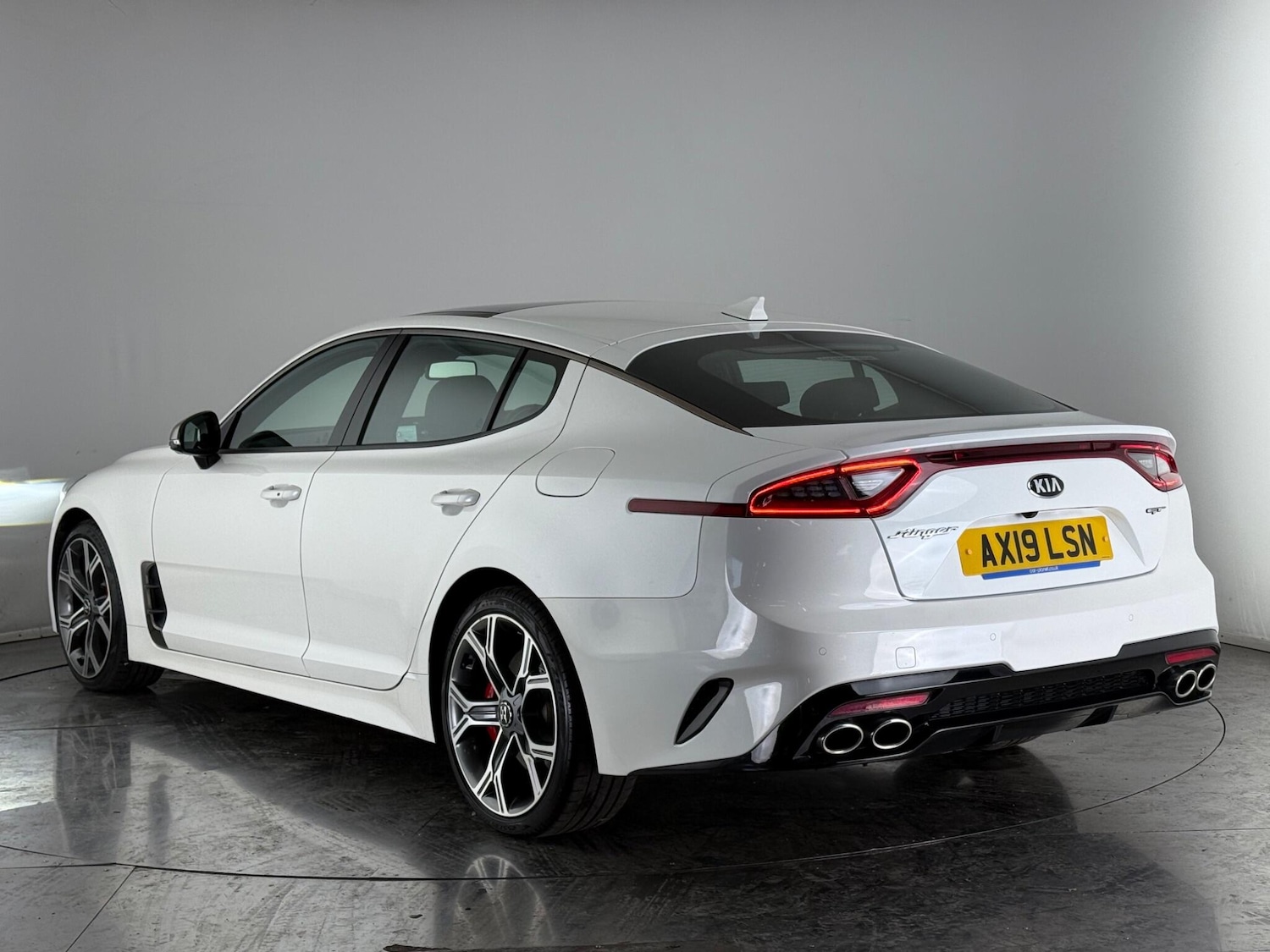 Used Kia Stinger 2019 for sale - 76467003: Photo 4