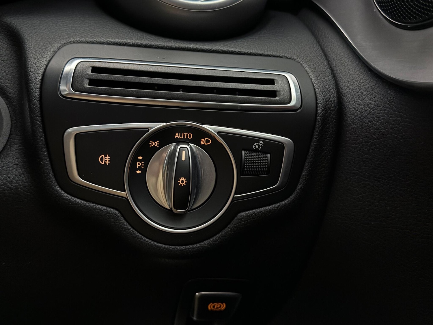 Used Mercedes-Benz C Class 2019 for sale - 77246645: Photo 29