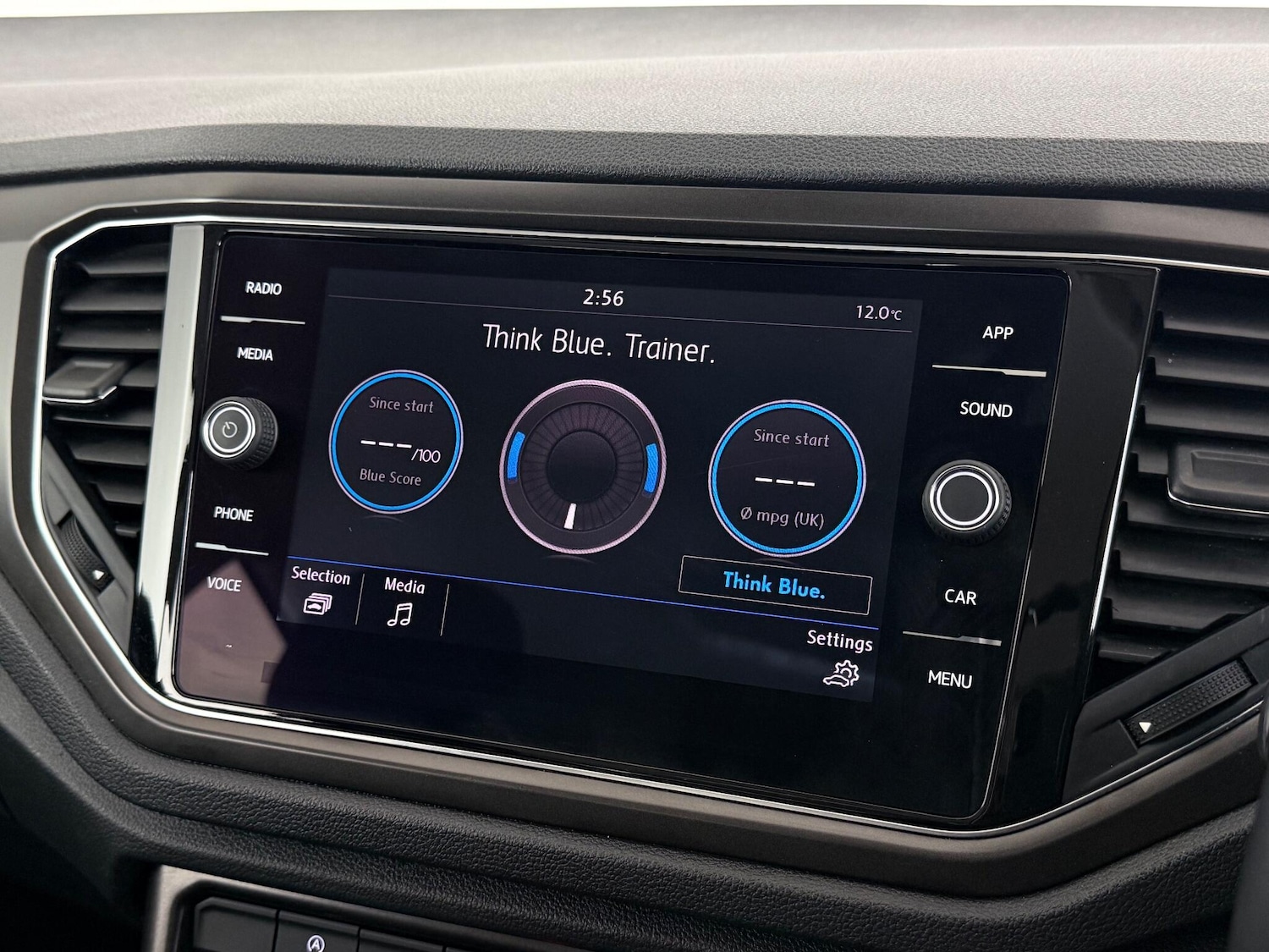 Used Volkswagen T-Roc 2019 for sale - 77183032: Photo 28