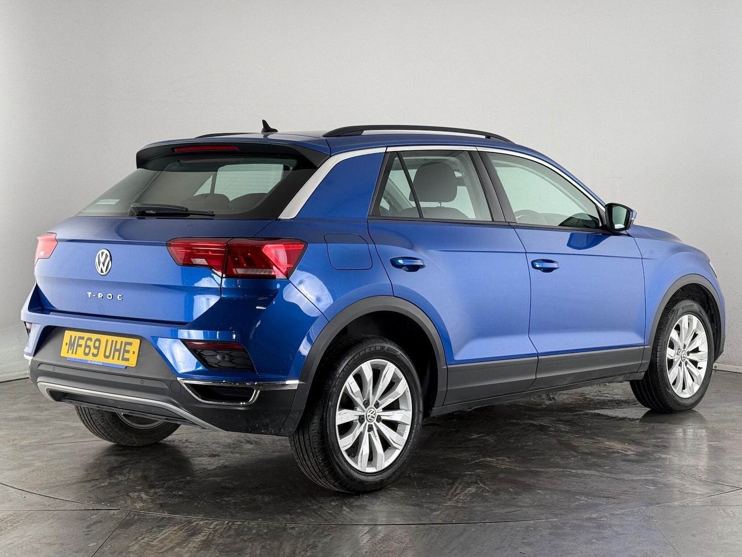 Used Volkswagen T-Roc 2019 for sale - 77183032: Photo 3