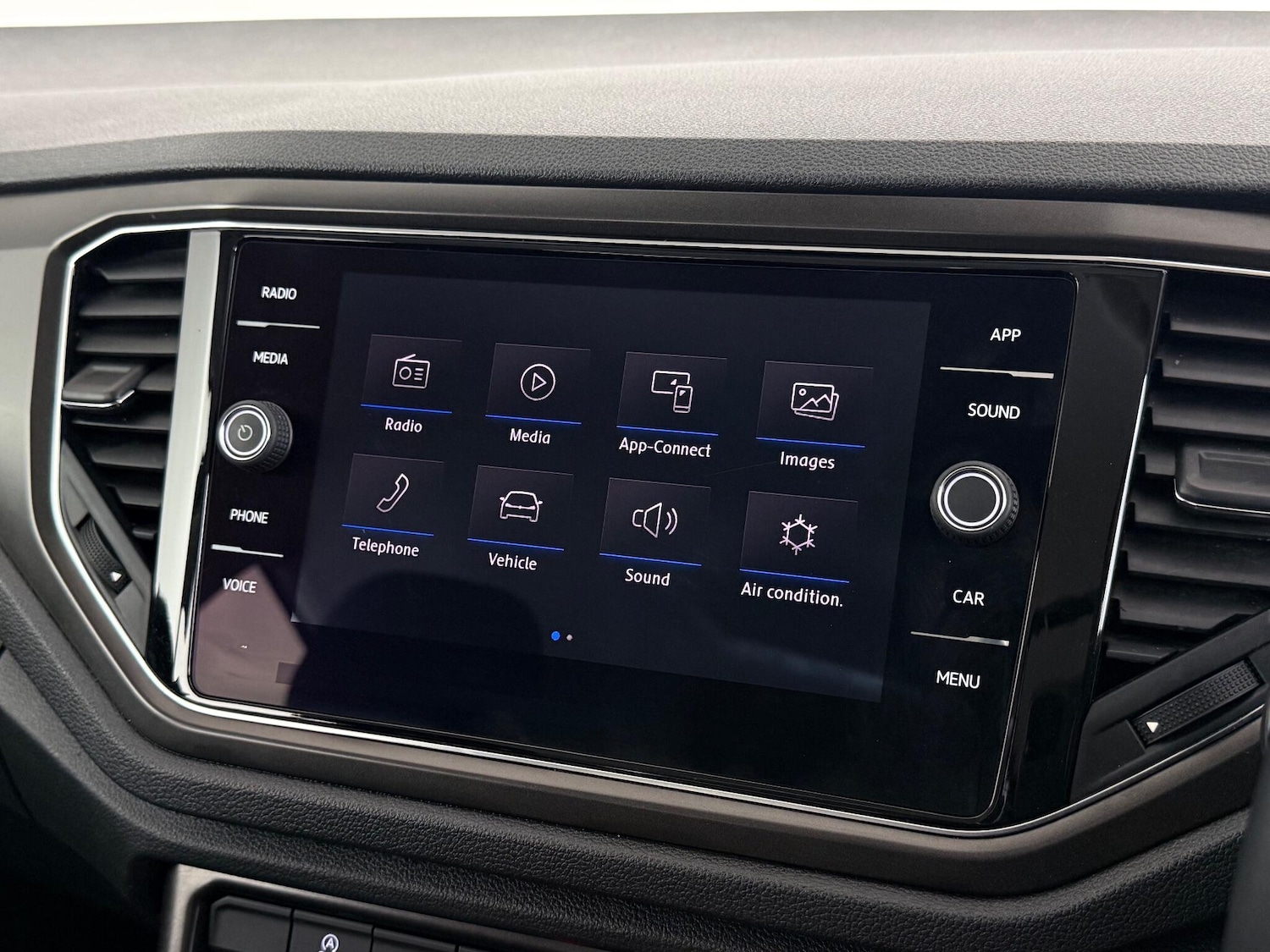 Used Volkswagen T-Roc 2019 for sale - 77183032: Photo 30