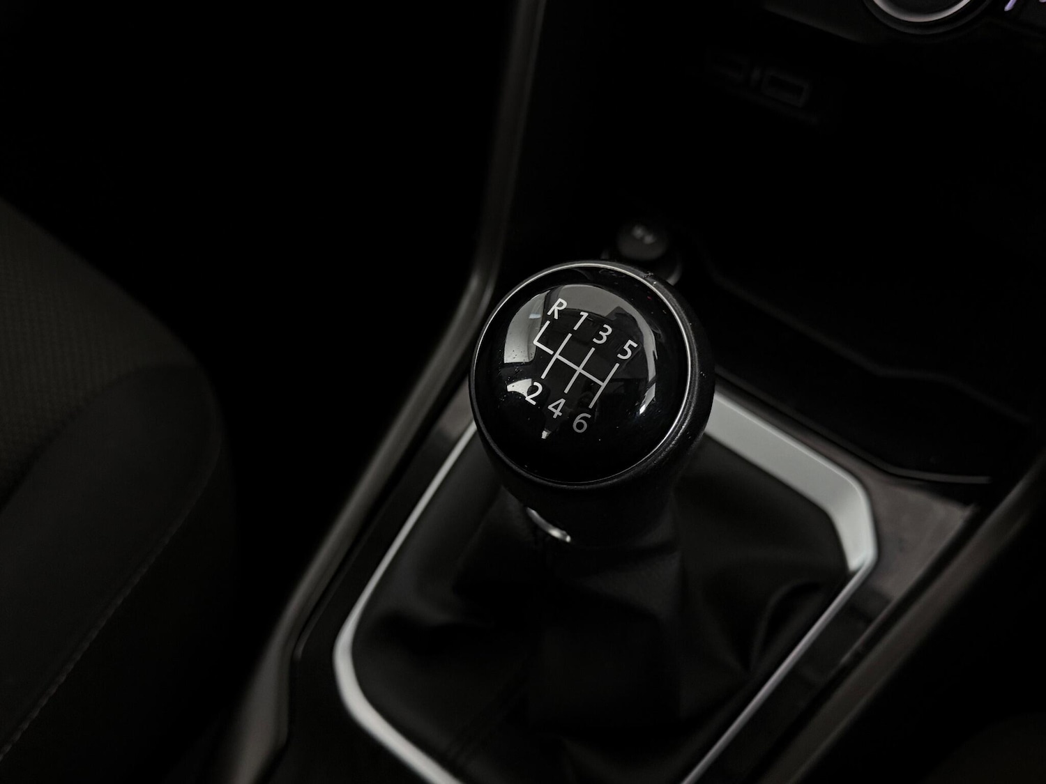 Used Volkswagen T-Roc 2019 for sale - 77183032: Photo 36