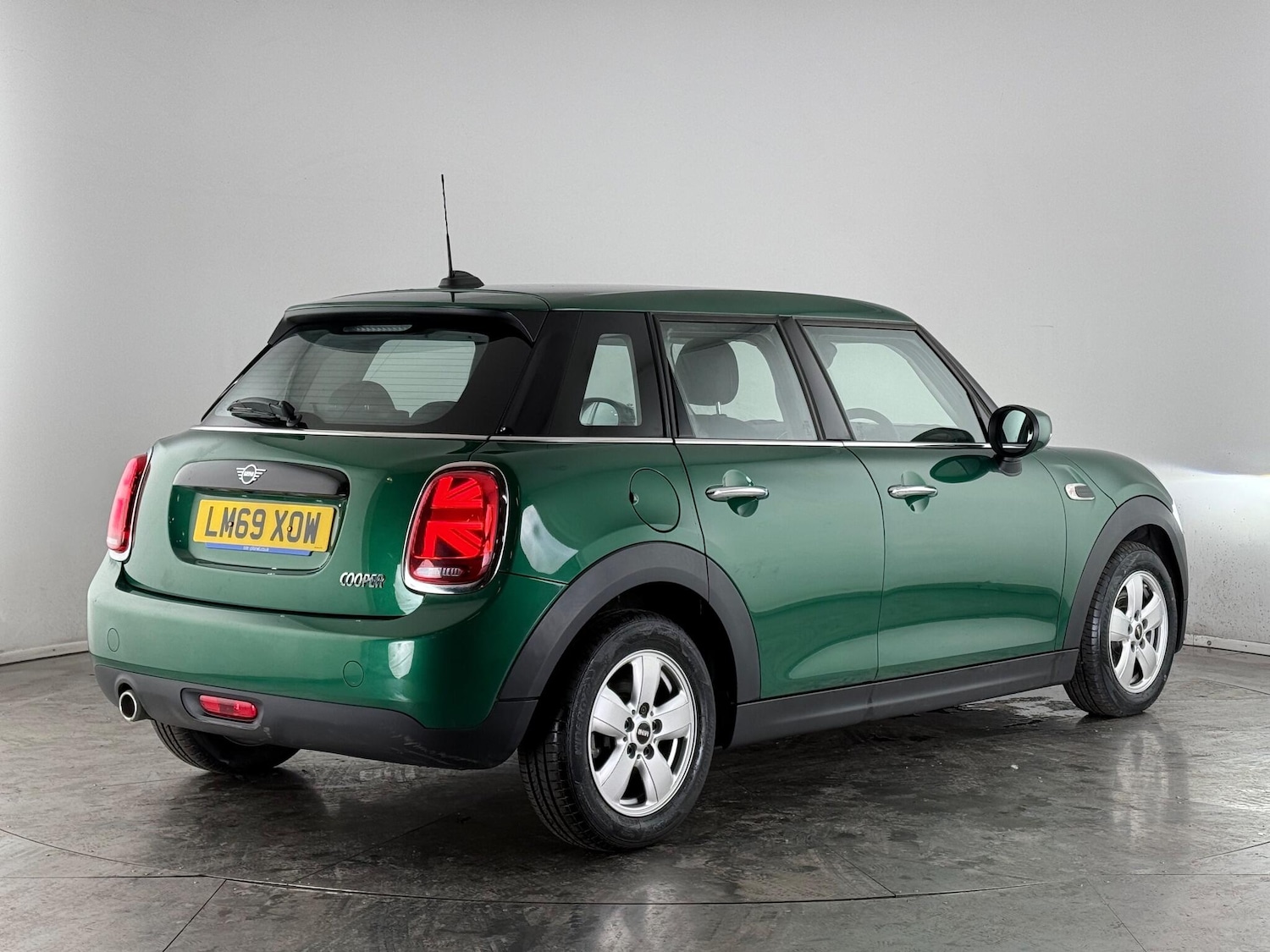 Used MINI Hatch 2019 for sale - 77260482: Photo 3