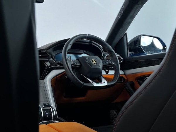 Used Lamborghini Urus 2020 for sale - 74820059: Photo 47