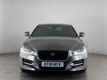 Used Jaguar XE 2018 for sale - 77260302: Photo