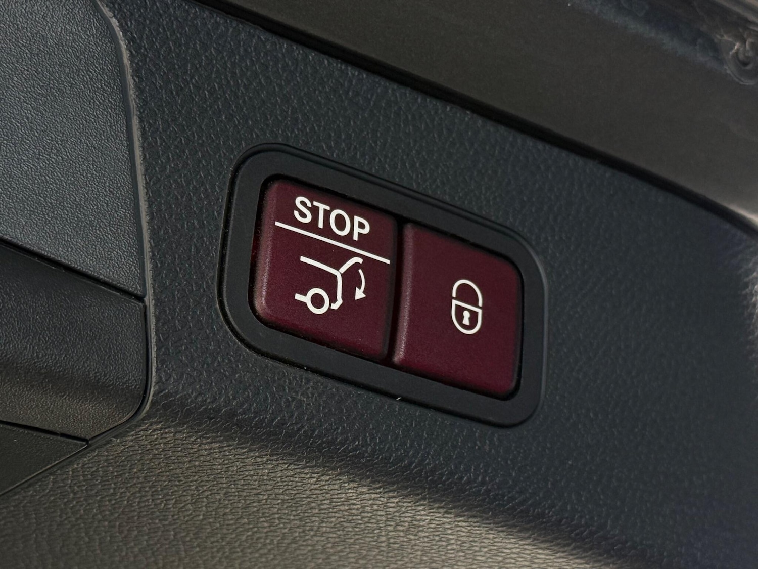 Used Mercedes-Benz C Class 2017 for sale - 77469432: Photo 11