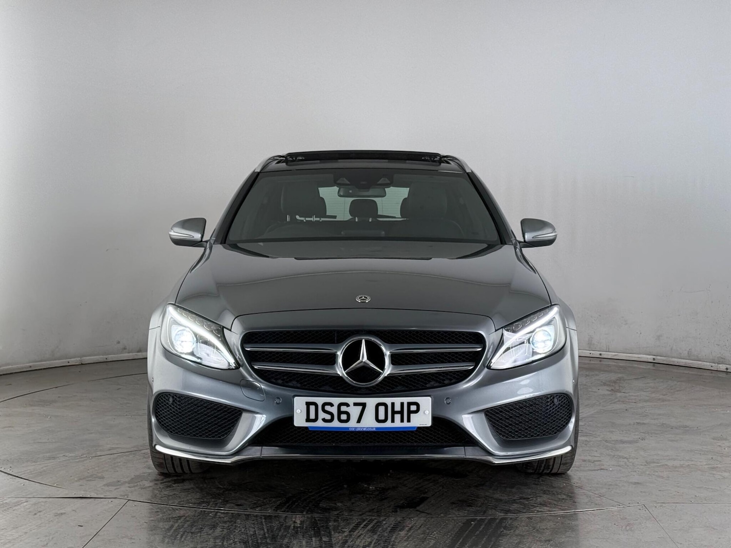 Used Mercedes-Benz C Class 2017 for sale - 77469432: Photo 2