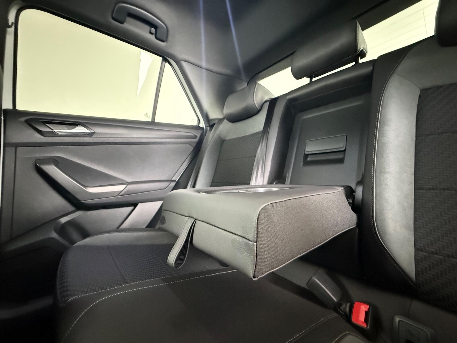 Used Volkswagen T-Roc 2020 for sale - 76467230: Photo 17