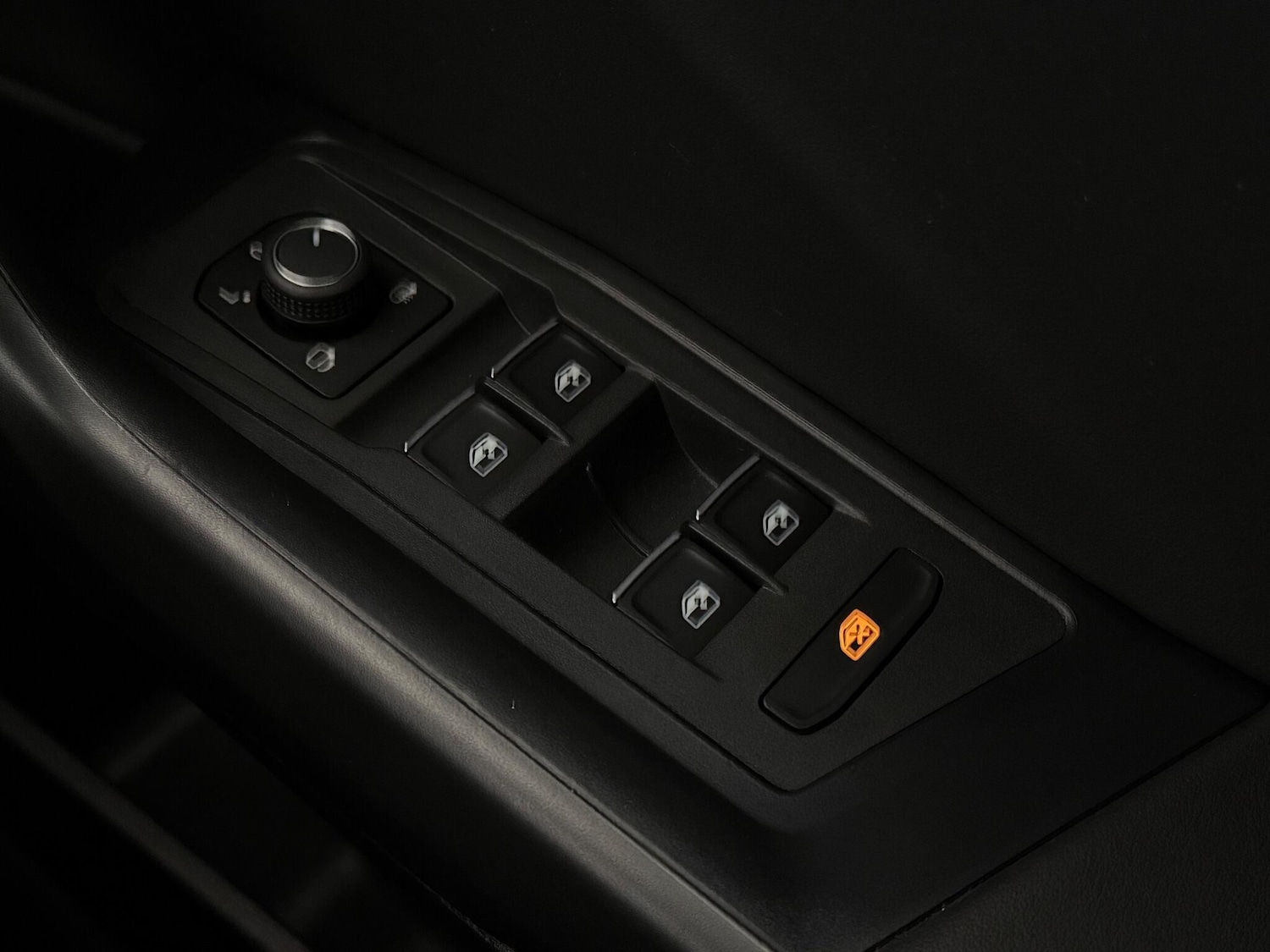 Used Volkswagen T-Roc 2020 for sale - 76467230: Photo 40