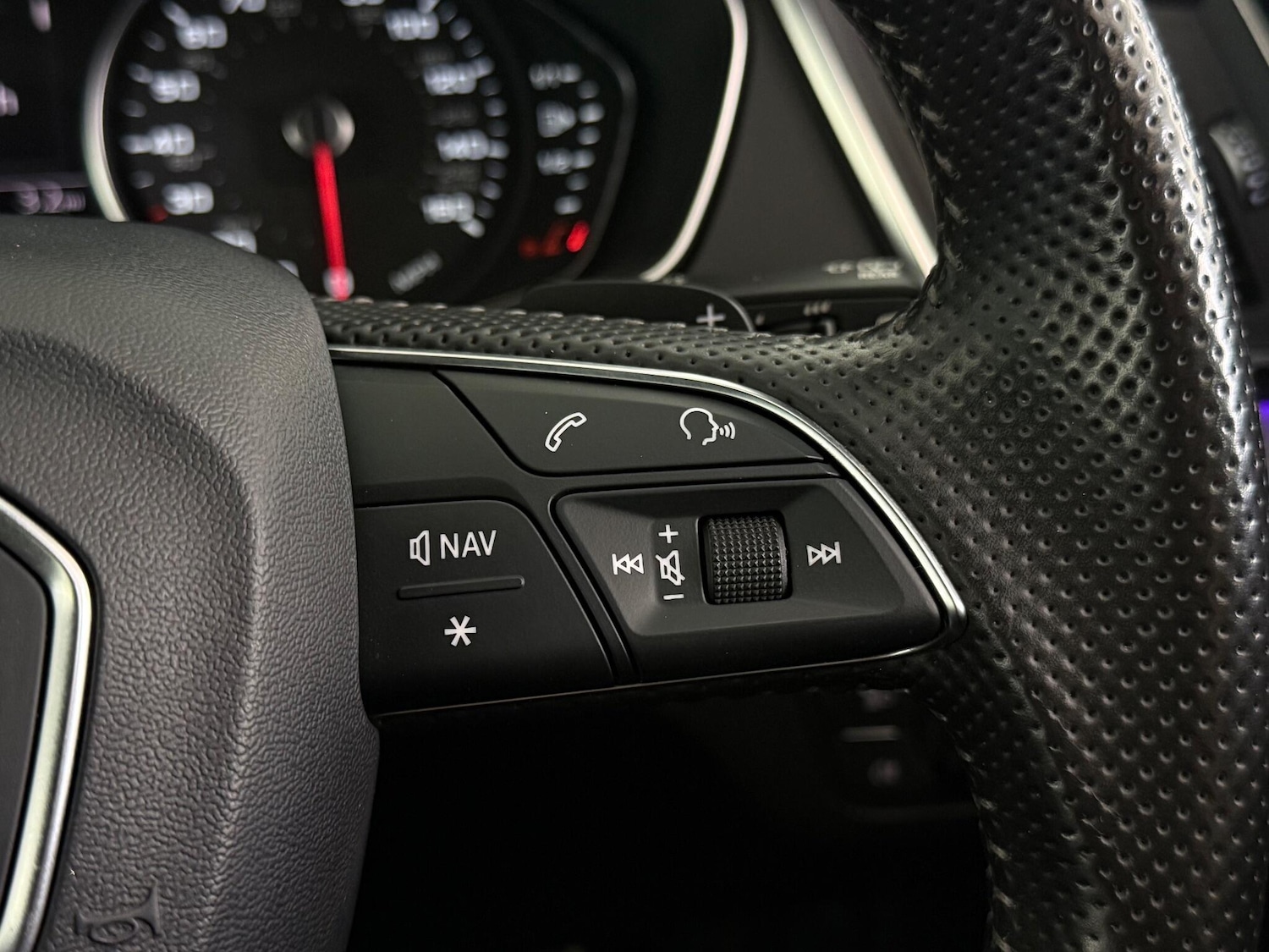 Used Audi Q5 2017 for sale - 76466889: Photo 26