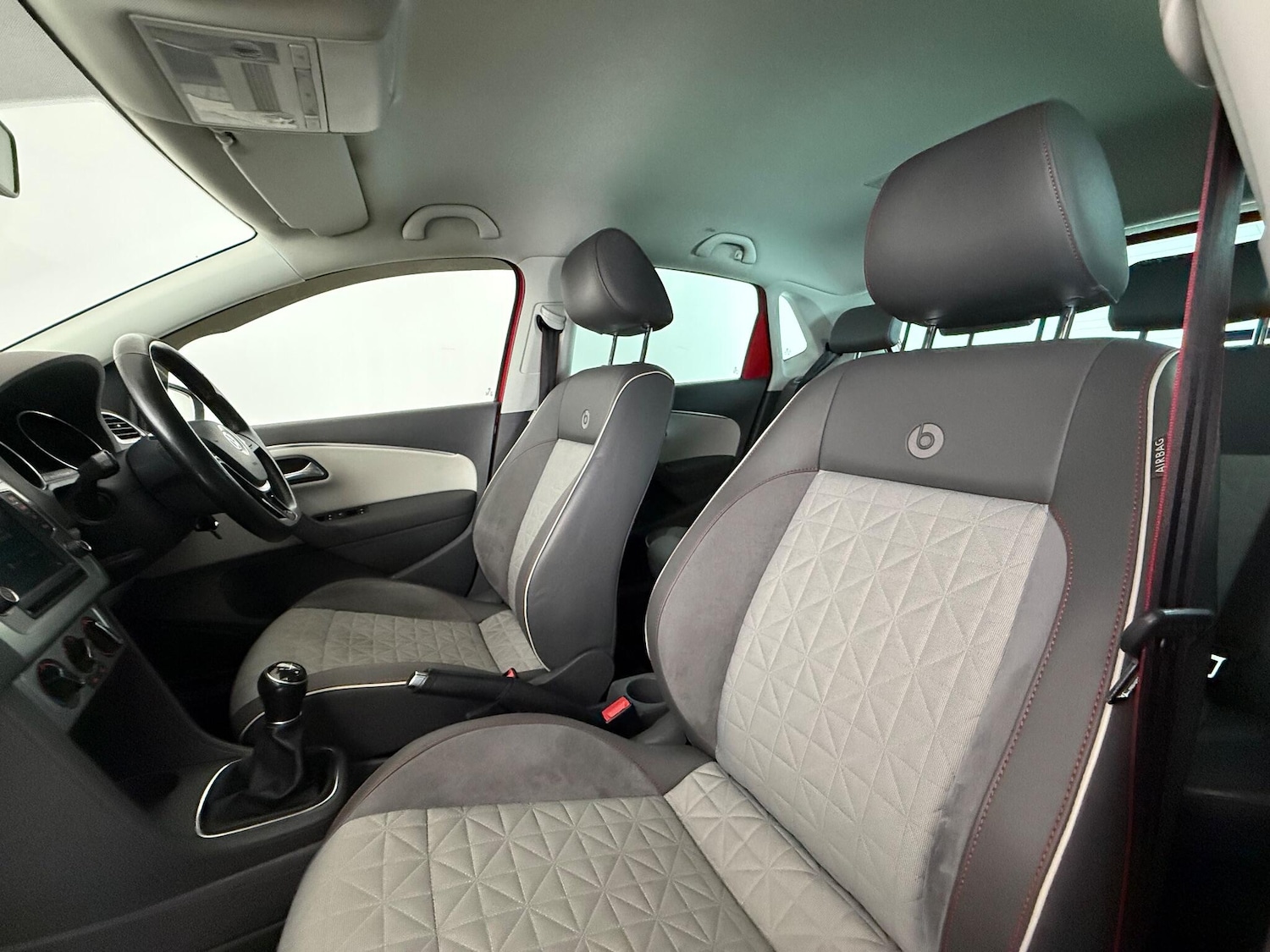 Used Volkswagen Polo 2017 for sale - 77259954: Photo 11