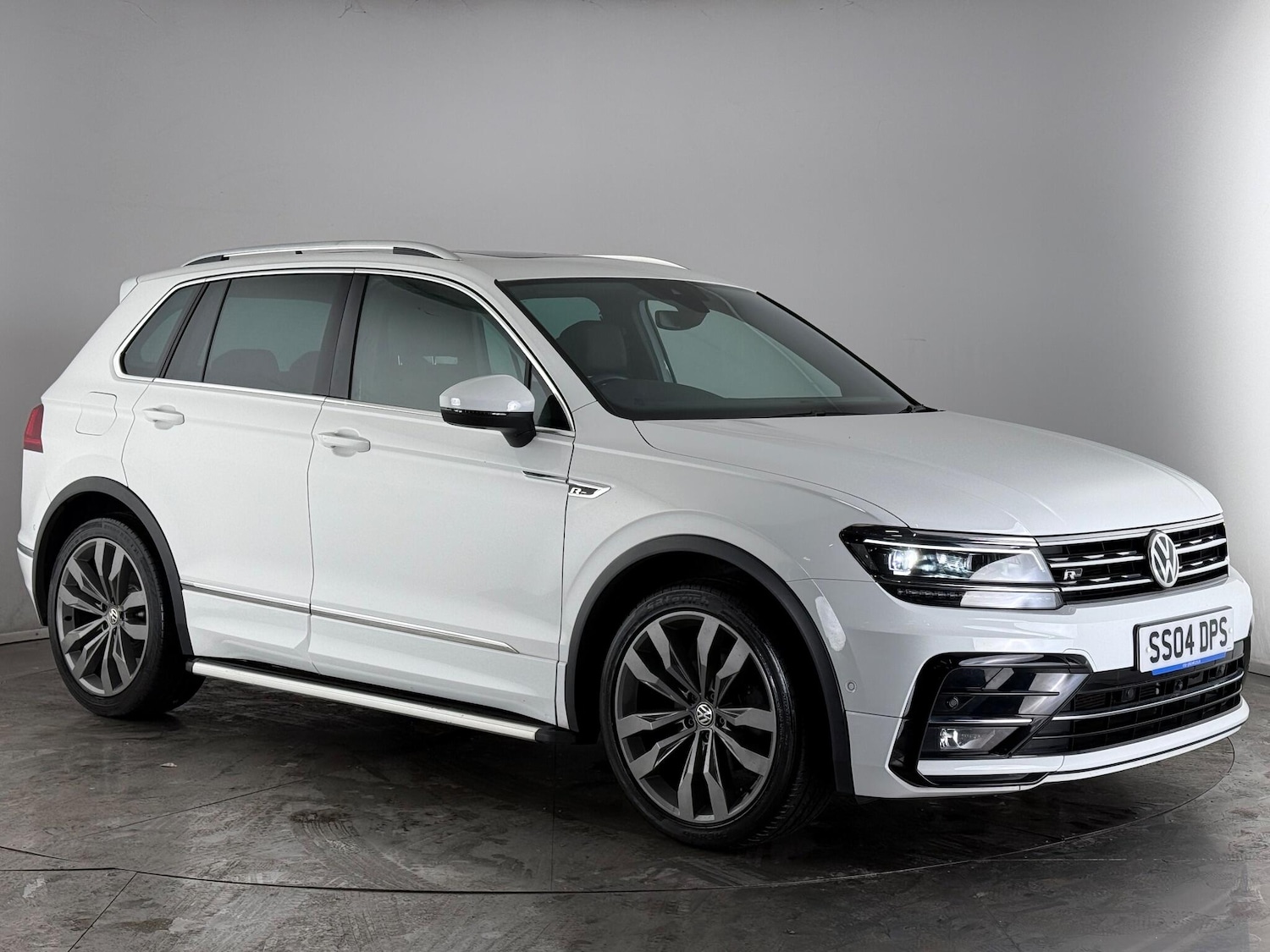Used Volkswagen Tiguan 2020 for sale - 76953405: Photo 1