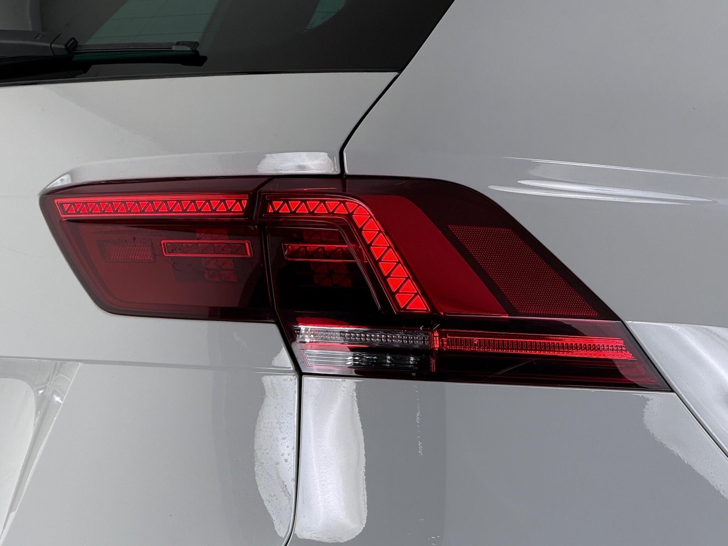 Used Volkswagen Tiguan 2020 for sale - 76953405: Photo 10