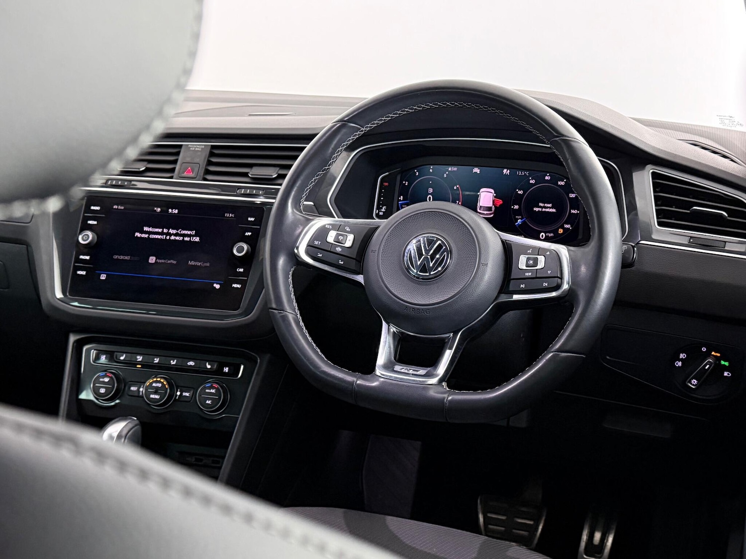 Used Volkswagen Tiguan 2020 for sale - 76953405: Photo 21