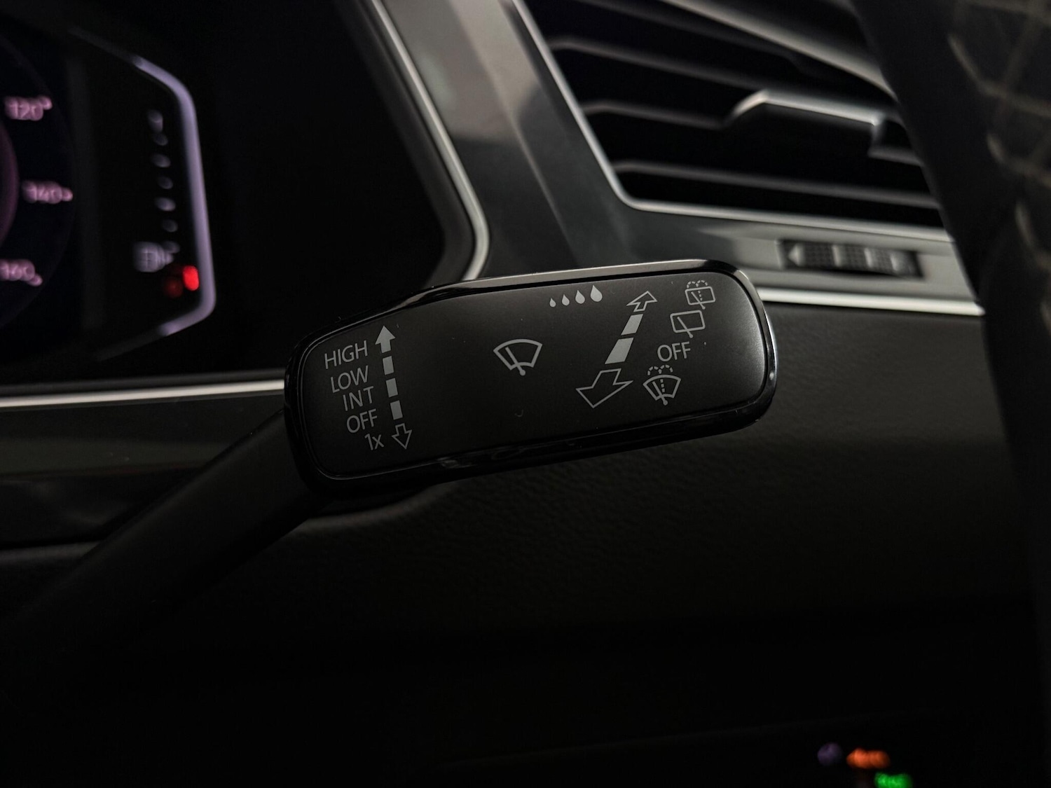 Used Volkswagen Tiguan 2020 for sale - 76953405: Photo 26