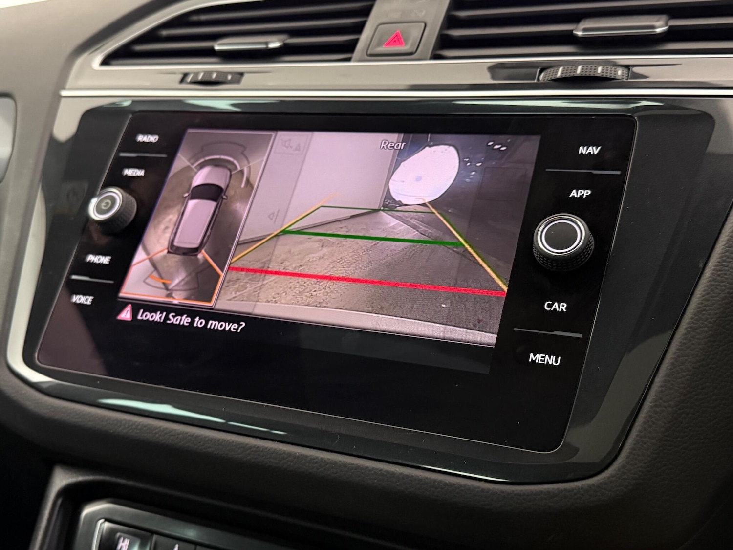 Used Volkswagen Tiguan 2020 for sale - 76953405: Photo 36