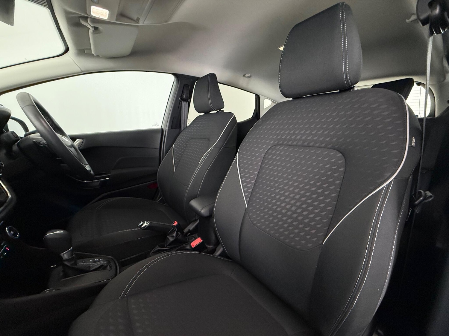 Used Ford Fiesta 2018 for sale - 77684436: Photo 11