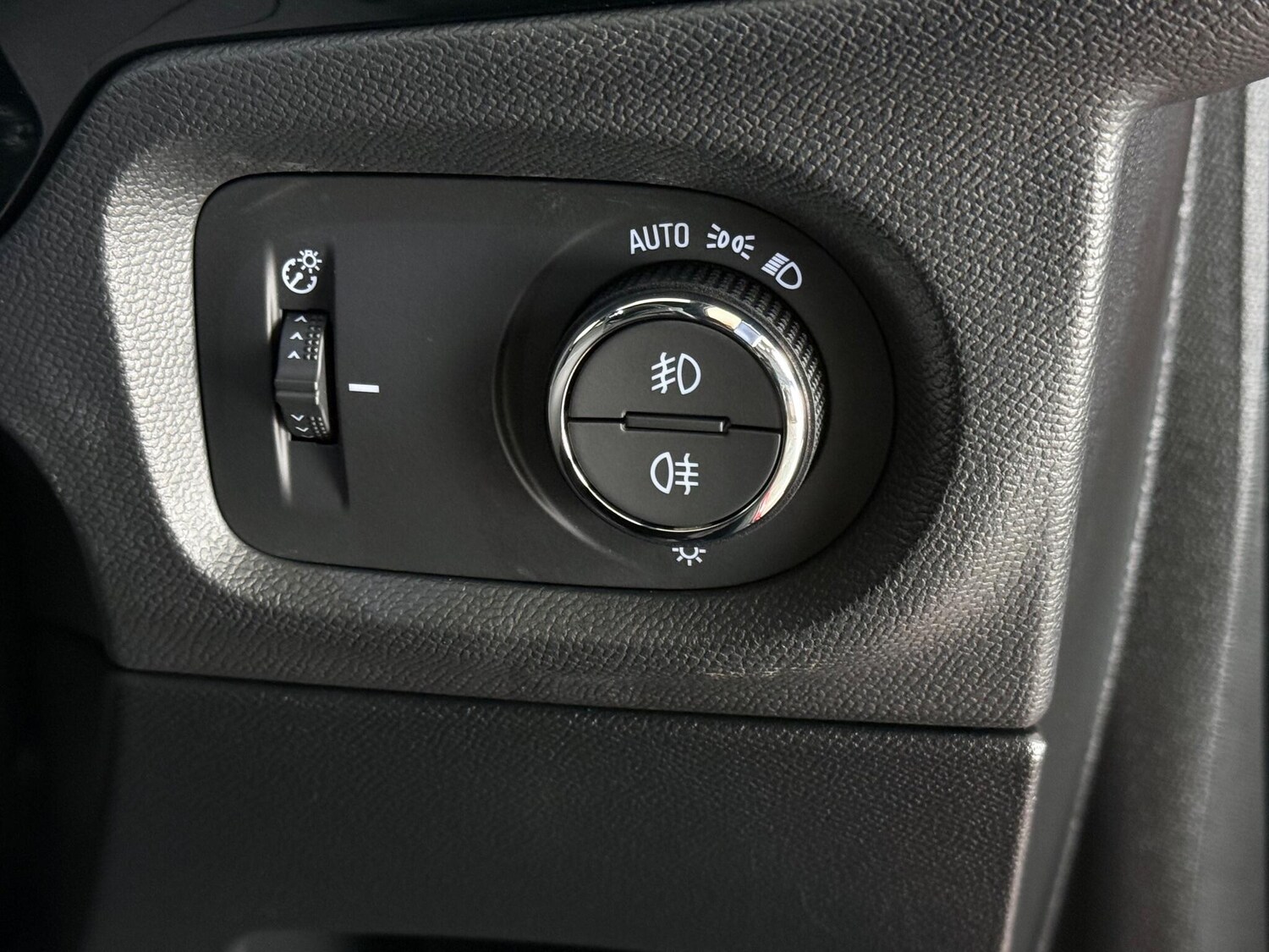 Used Vauxhall Corsa 2023 for sale - 76608300: Photo 39