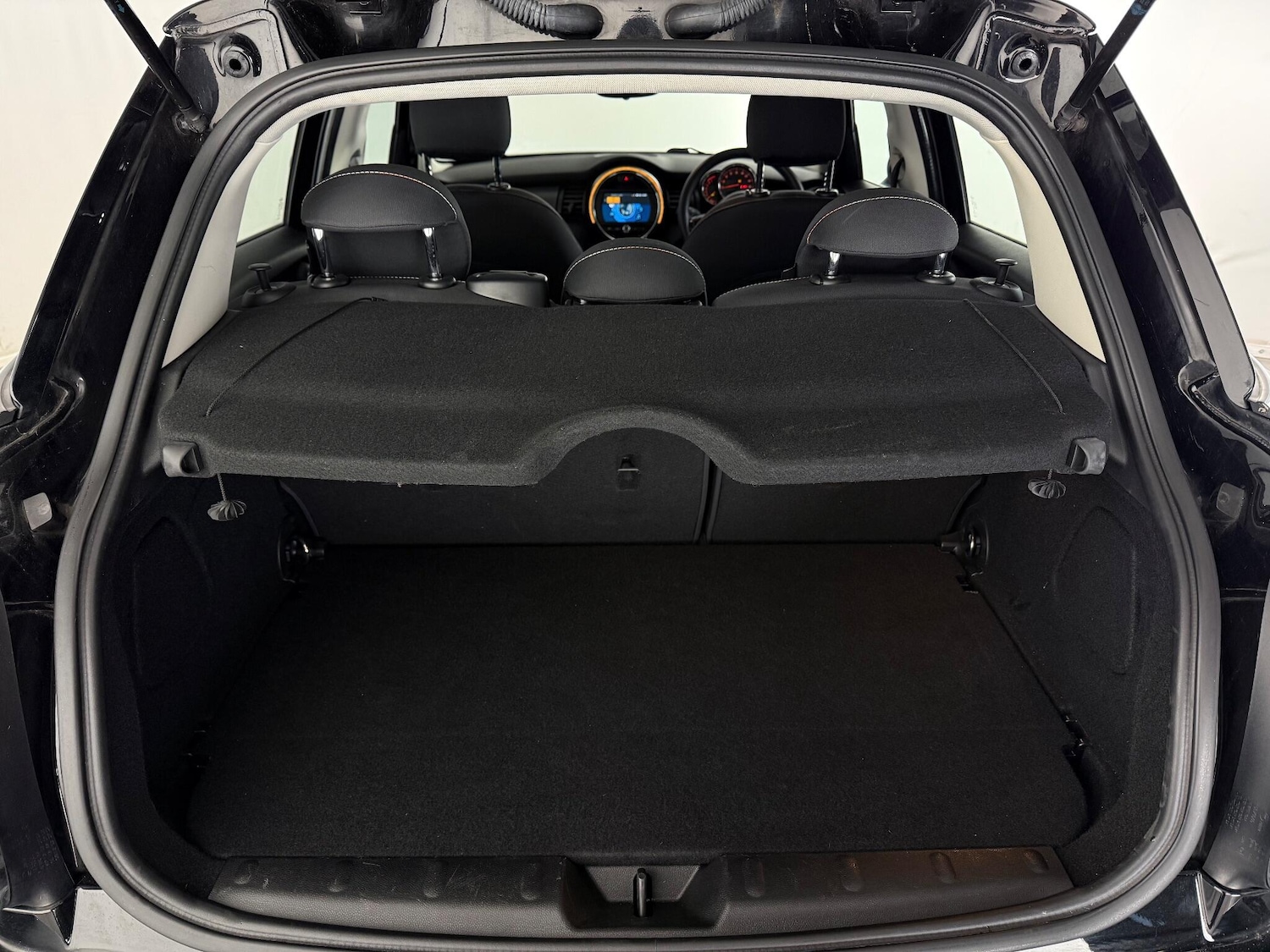 Used MINI Hatch 2019 for sale - 76688817: Photo 11