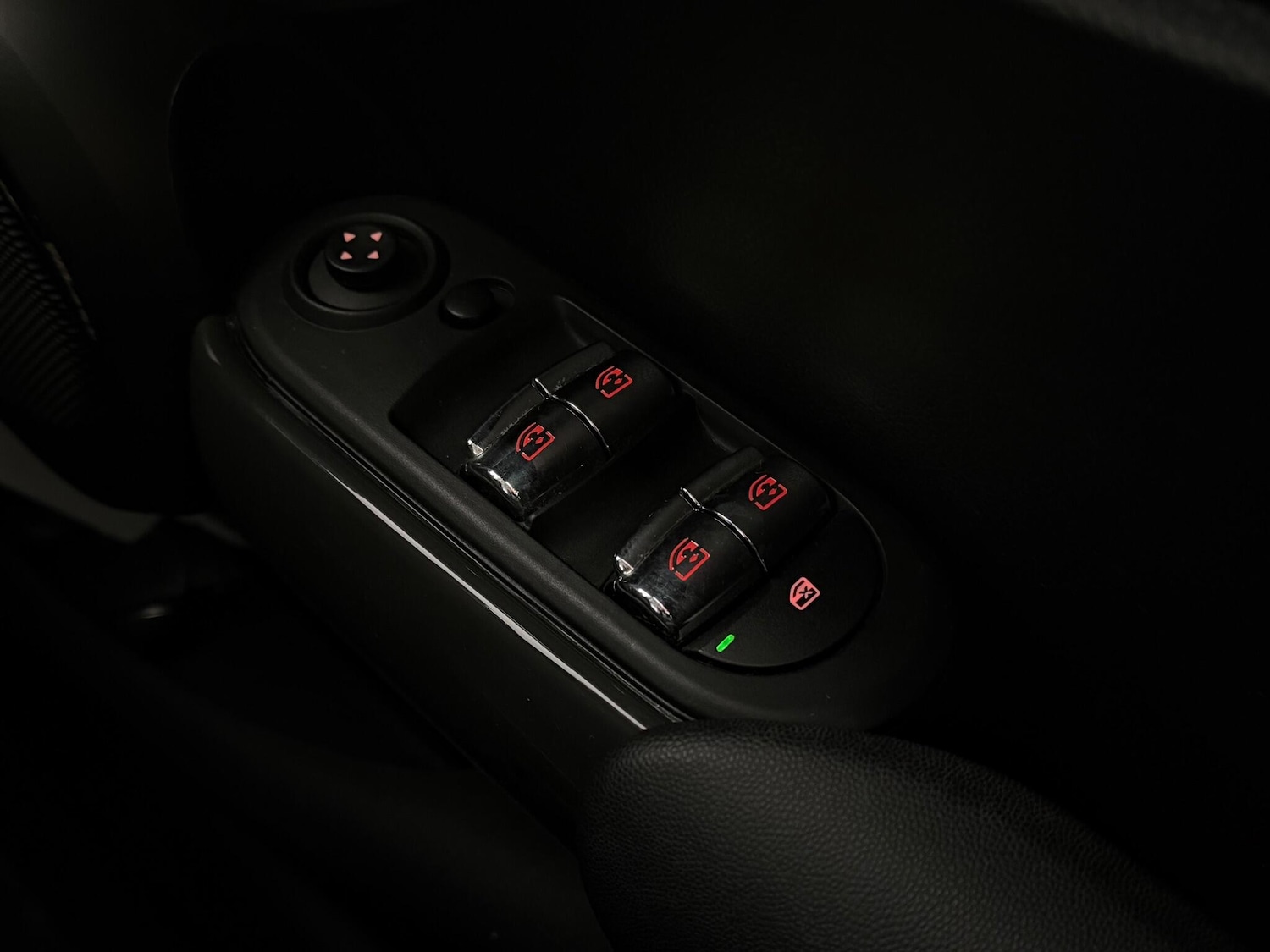 Used MINI Hatch 2019 for sale - 76688817: Photo 18