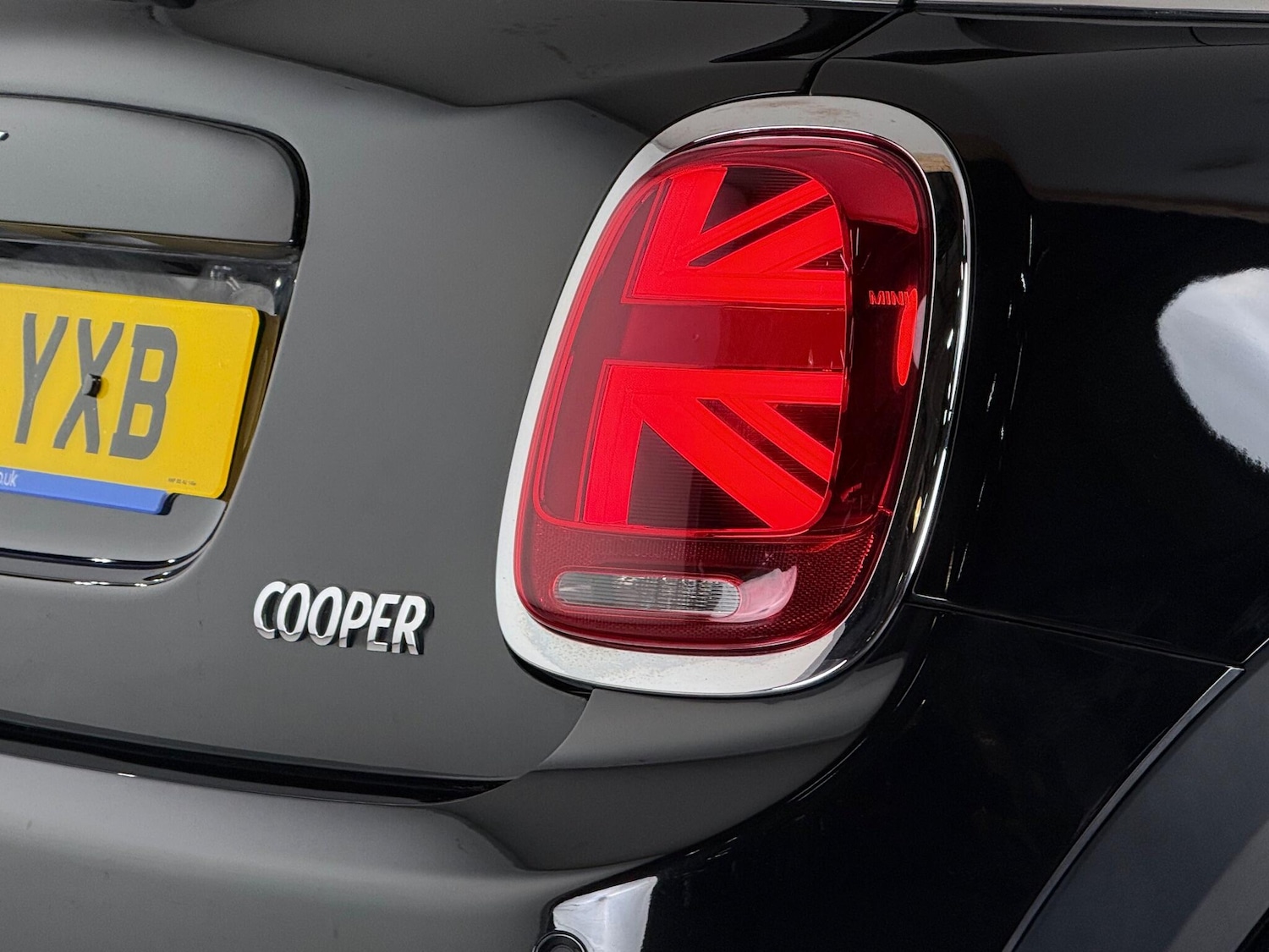 Used MINI Hatch 2019 for sale - 76688817: Photo 6