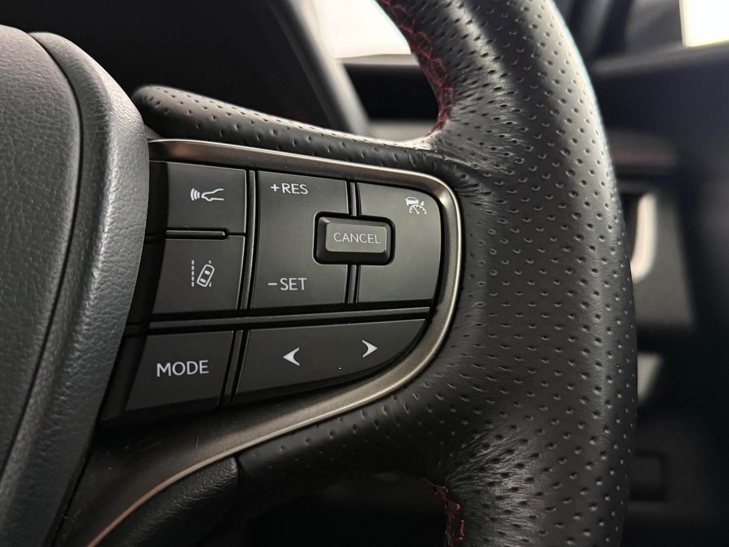 Used Lexus UX 2022 for sale - 77246599: Photo 24