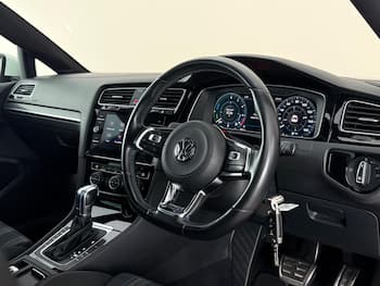 Used Volkswagen Golf 2018 for sale - 79633118: Photo