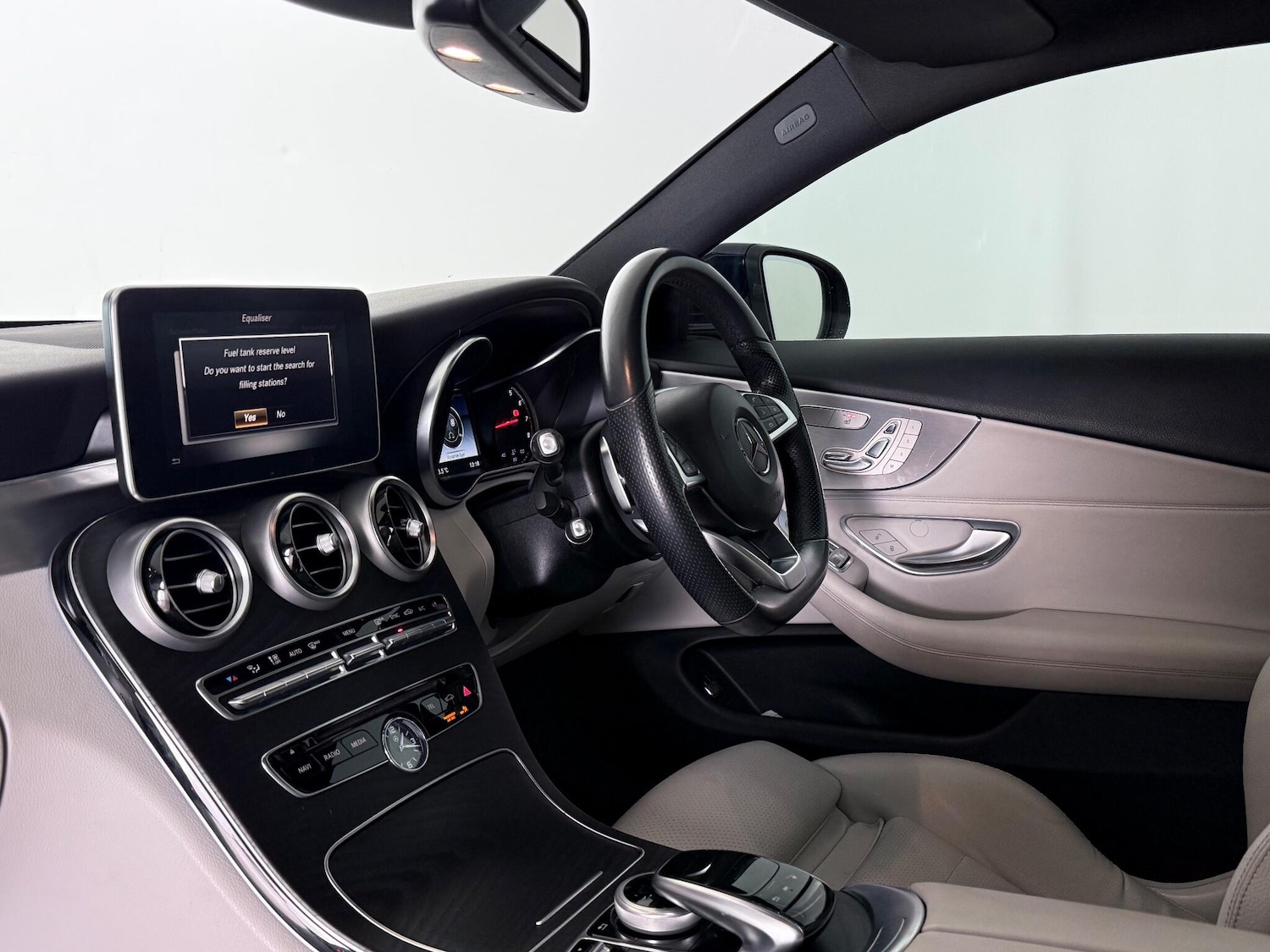 Used Mercedes-Benz C Class 2017 for sale - 77182379: Photo 13