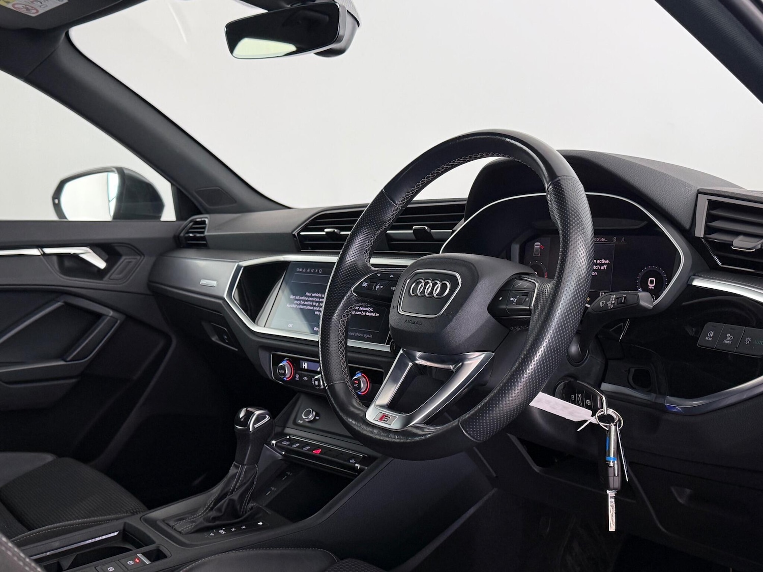 Used Audi Q3 2021 for sale - 76619708: Photo 16