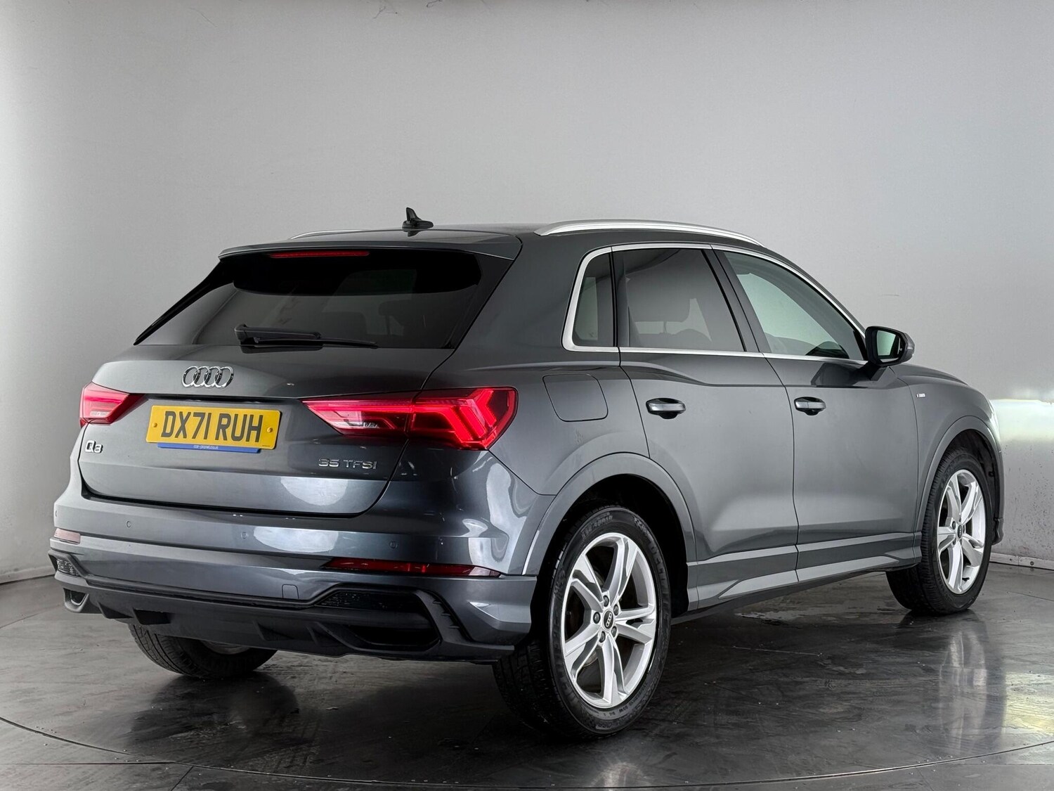 Used Audi Q3 2021 for sale - 76619708: Photo 4