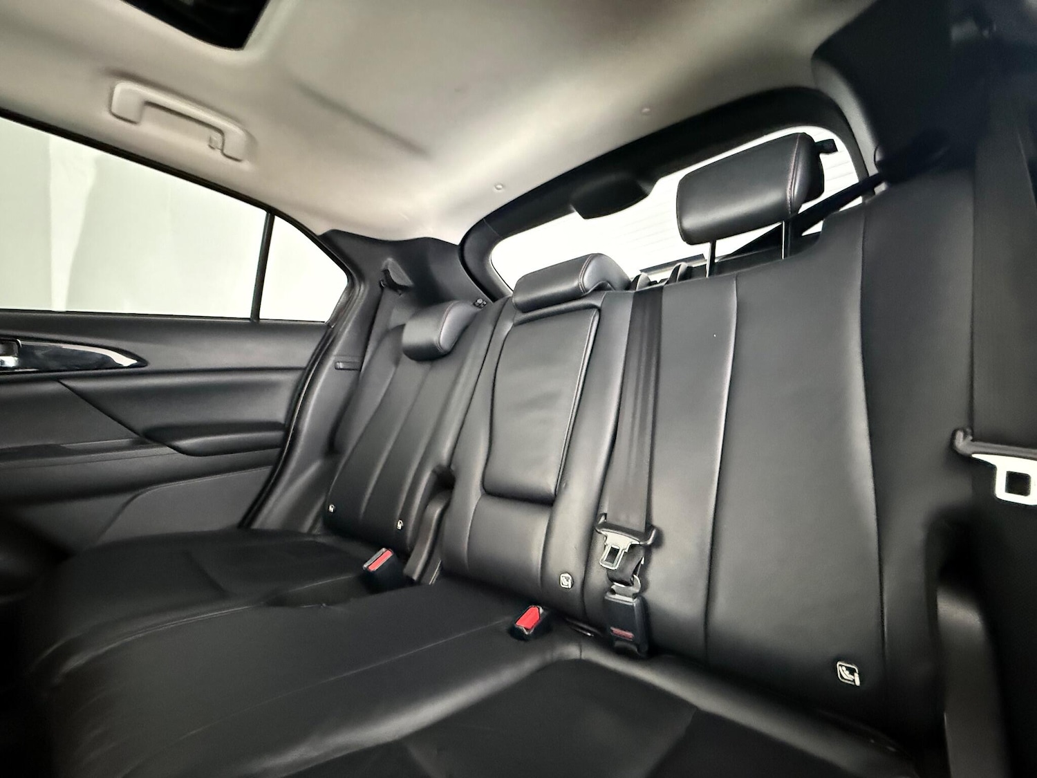 Used Mitsubishi Eclipse Cross 2018 for sale - 76467422: Photo 17