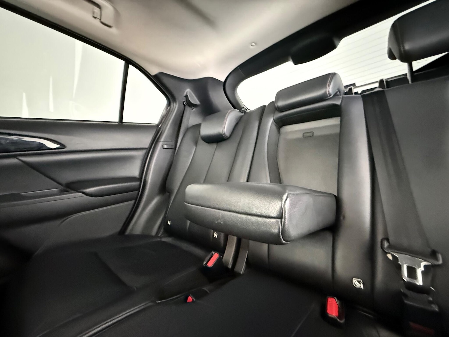 Used Mitsubishi Eclipse Cross 2018 for sale - 76467422: Photo 18