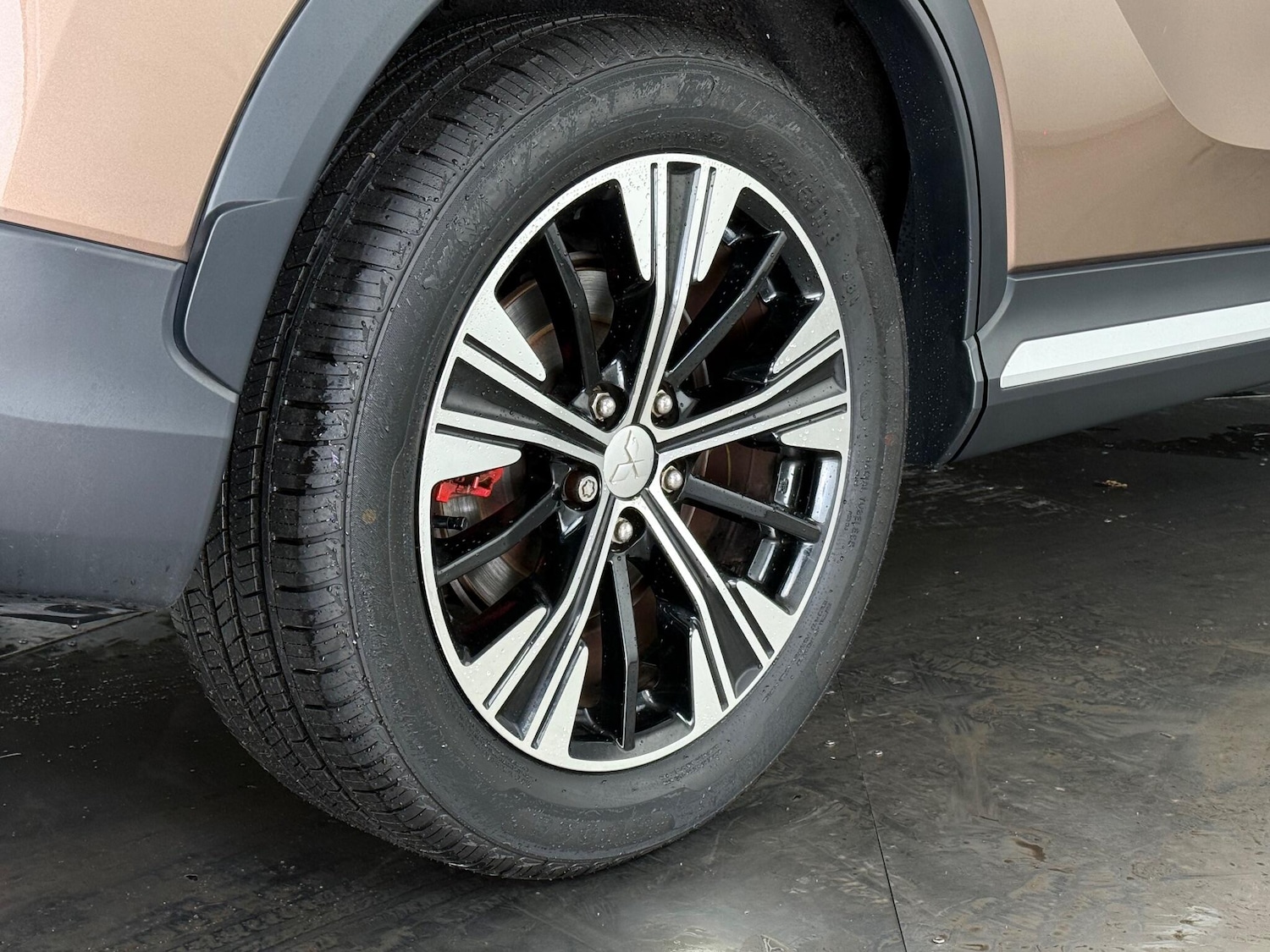 Used Mitsubishi Eclipse Cross 2018 for sale - 76467422: Photo 9