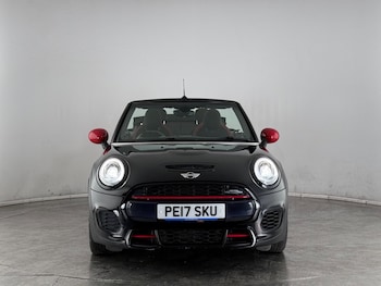 Used MINI Convertible 2017 for sale - 76898530: Photo
