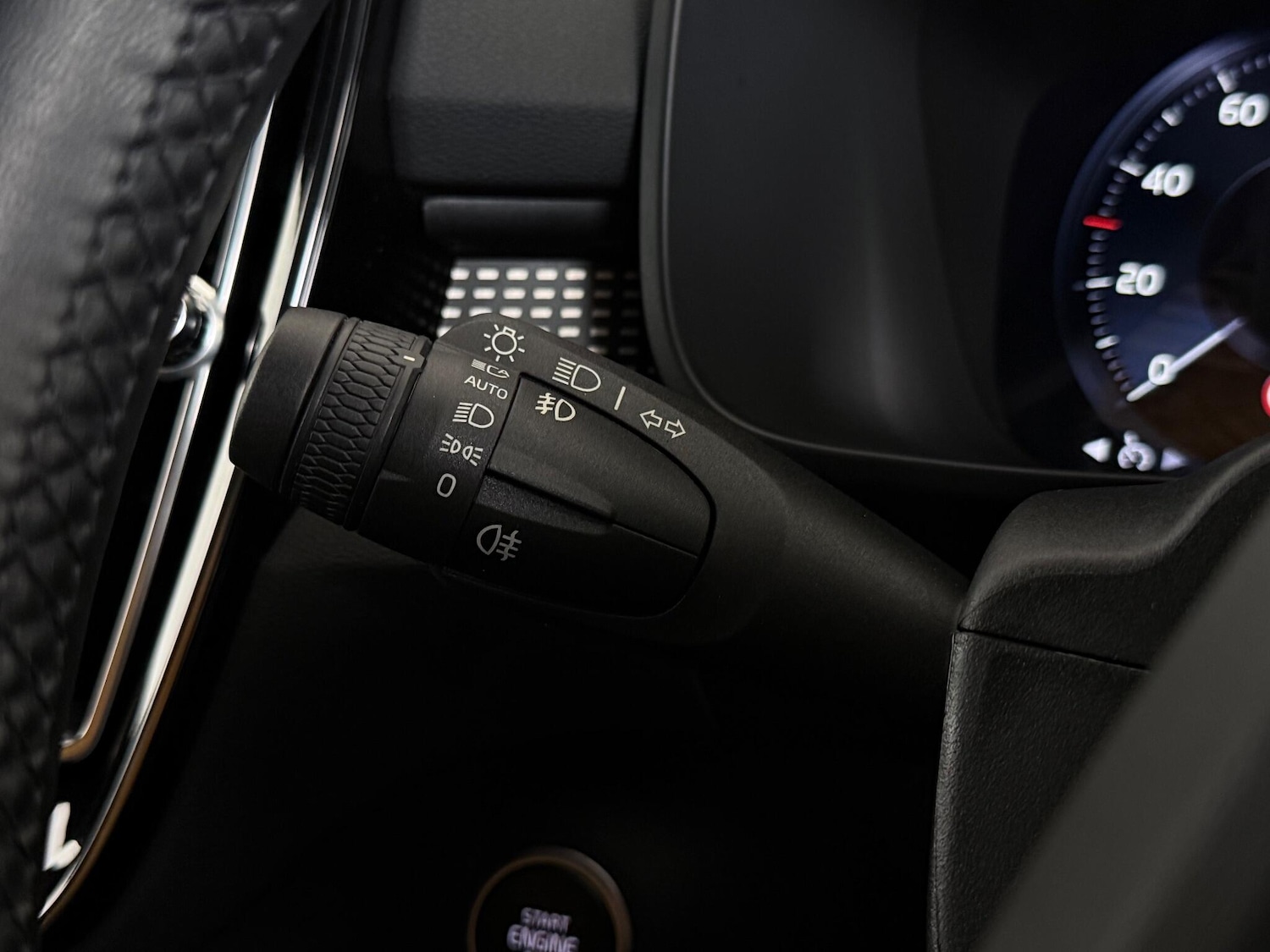 Used Volvo XC40 2021 for sale - 77216798: Photo 24