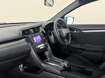 Used Honda Civic 2018 for sale - 78335690: Photo
