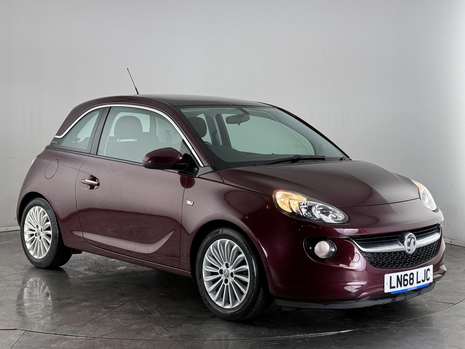 Used Vauxhall ADAM 2018 for sale - 76466977: Photo 1