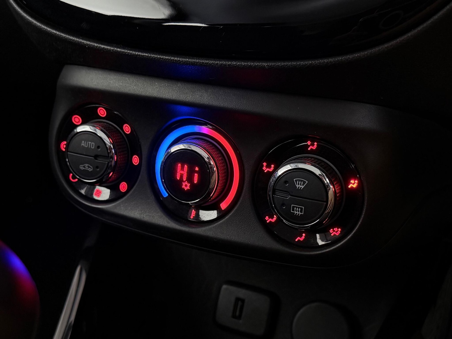 Used Vauxhall ADAM 2018 for sale - 76466977: Photo 33