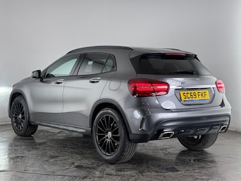 Used Mercedes-Benz GLA 2020 for sale - 77684449: Photo