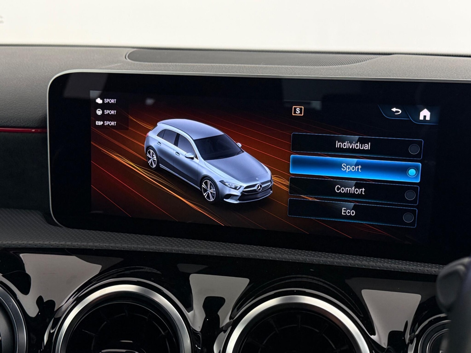 Used Mercedes-Benz A-Class 2020 for sale - 77599188: Photo 26