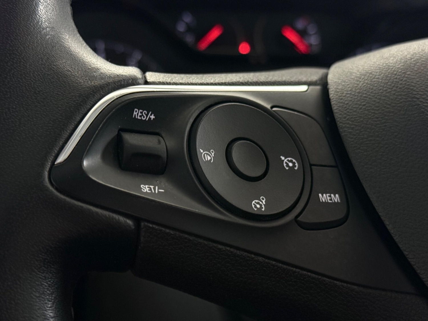 Used Vauxhall Crossland X 2018 for sale - 77932454: Photo 17