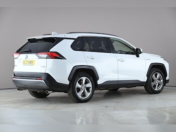 Used Toyota RAV4 2021 for sale - 78101602: Photo