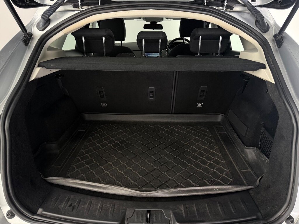 Used Jaguar E-Pace 2018 for sale - 76323074: Photo 13