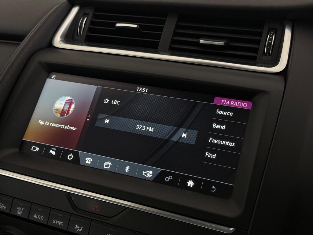 Used Jaguar E-Pace 2018 for sale - 76323074: Photo 32