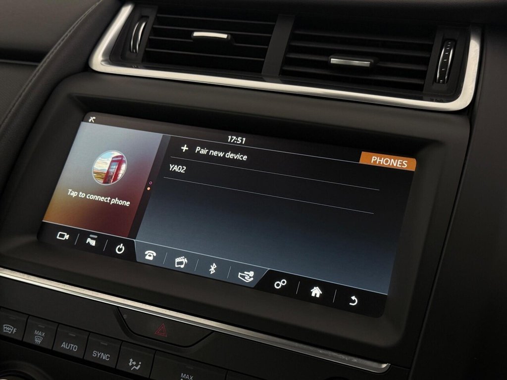 Used Jaguar E-Pace 2018 for sale - 76323074: Photo 33