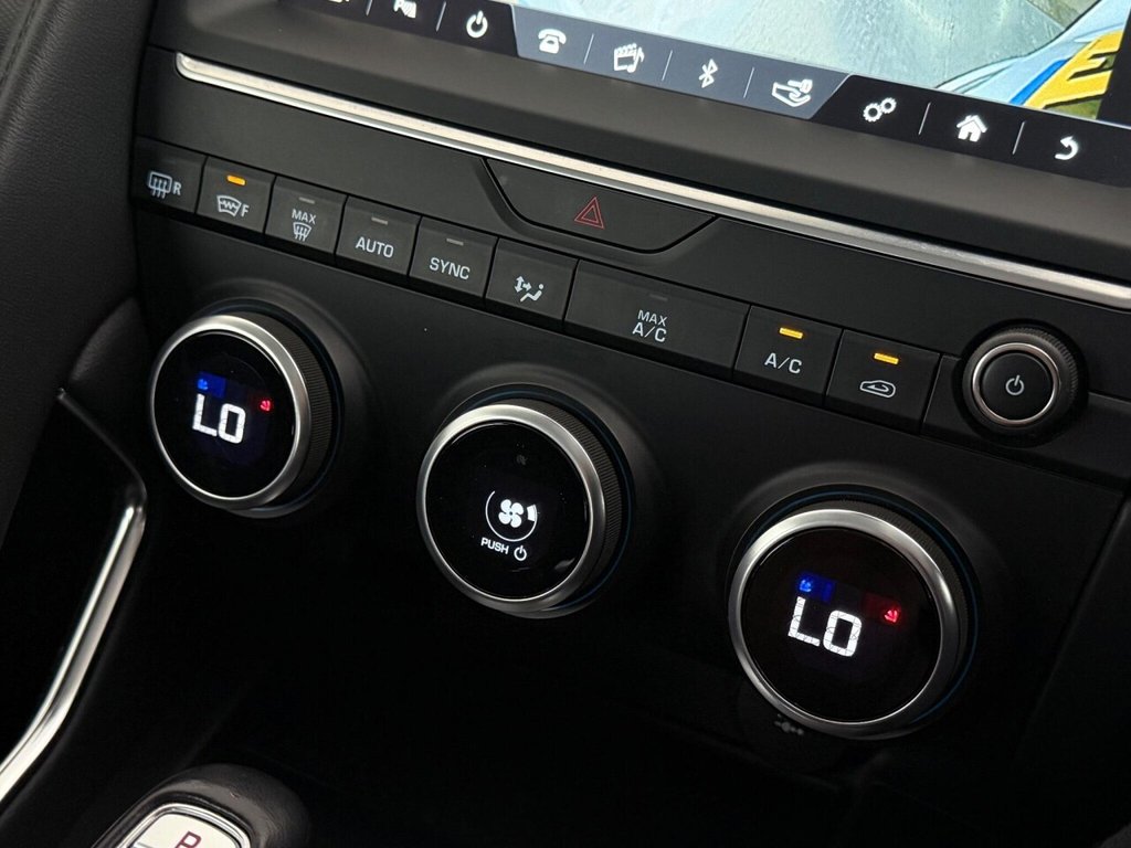 Used Jaguar E-Pace 2018 for sale - 76323074: Photo 41