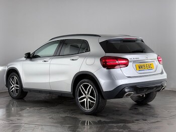 Used Mercedes-Benz GLA 2019 for sale - 77705739: Photo